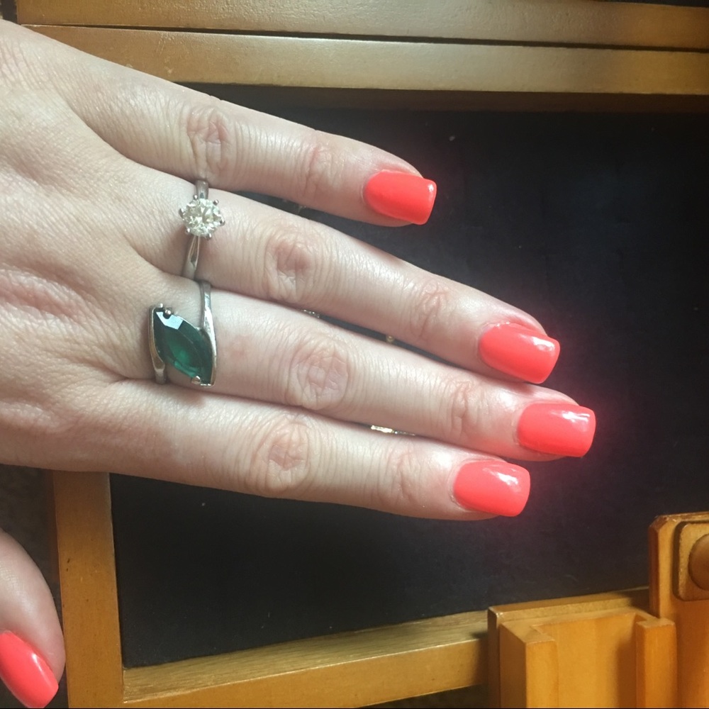 Green ring - Picture 3 of 3